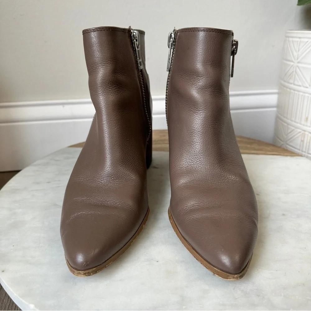 Charles David pebbled leather boots Brown Gray block Heel shoes size 7.5